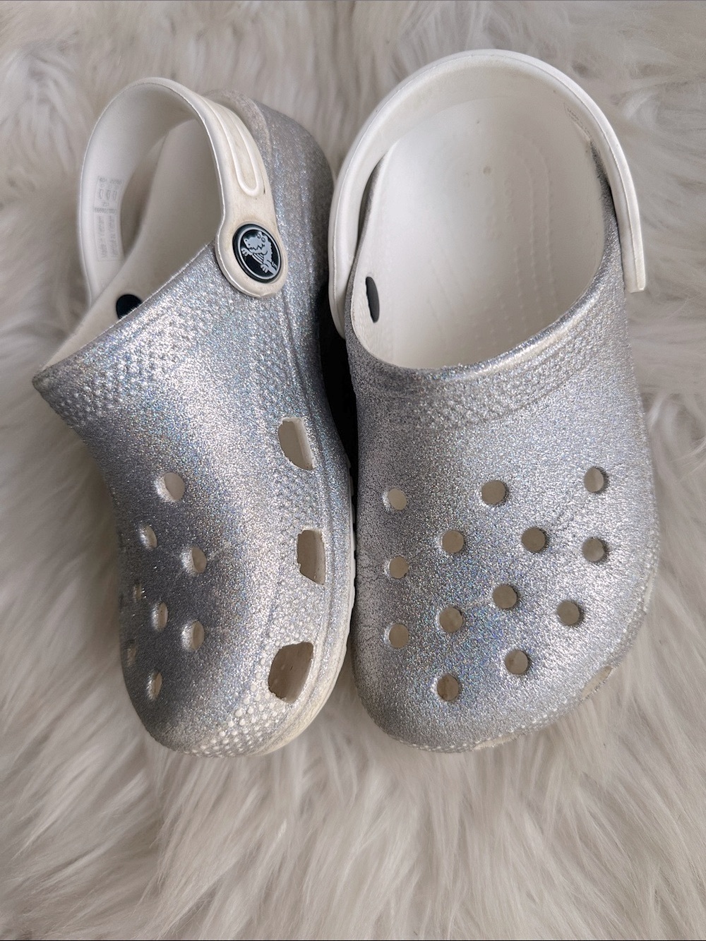 CROCS Kids Silver Glitter Classic Clog with White Strap - Picture 3 of 8
